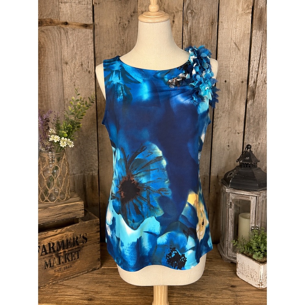 Milano Blue Floral Sleeveless Blouse‎ Size Large Abstract Art Rosette Appliqué
